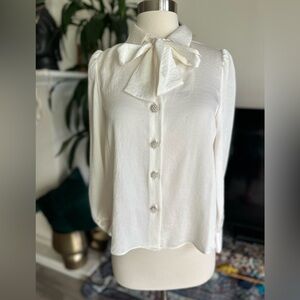 Zara blouse with pearl buttons and bow NWT SZXS